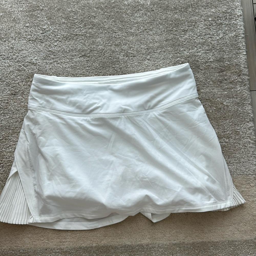 Lulu lemon tennis skirt sz Srt with built in shorts